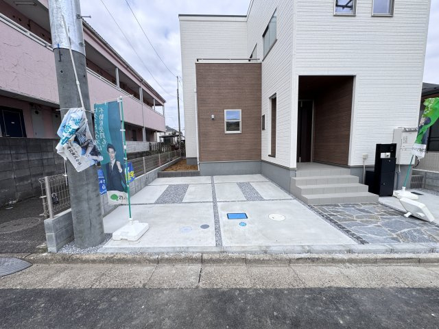 三郷市早稲田７丁目新築戸建（早稲田７丁目２期）の駐車場|駐車スペース・並列2台駐車可