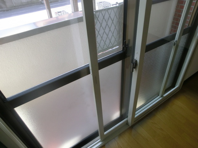 リバーサイドマンションの内装|２重窓です!!
