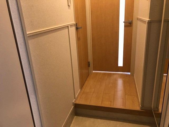 アルセ　デ　オリーブ　切戸町の玄関|明るい玄関です