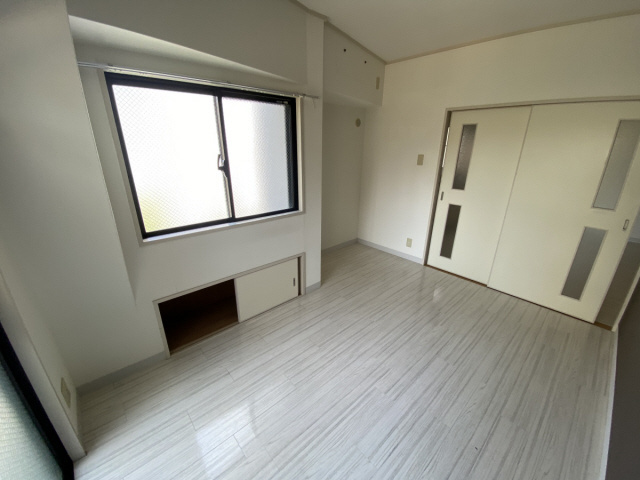 アモンコートＩの居間・リビング