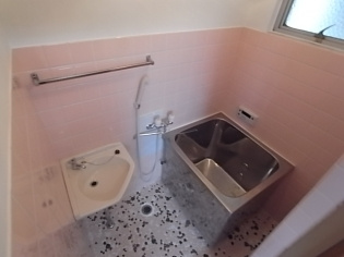 西灘マンションの浴室