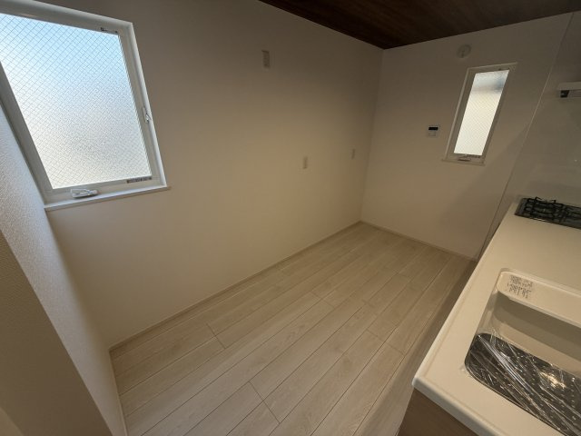 関守町3丁目新築戸建の居間・リビング