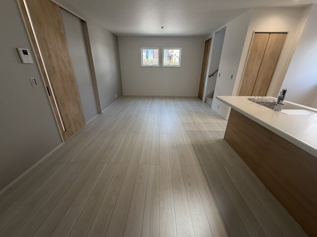 関守町3丁目新築戸建の居間・リビング