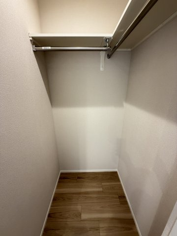 ラ・ヴィータの収納|★ウォークインクローゼット★