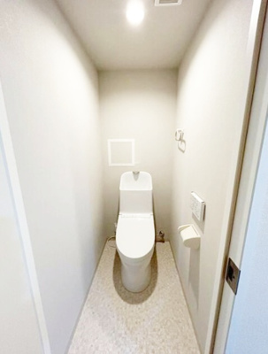 【トイレ】 | パレス南塚口2号棟 | トイレには快適な温水洗浄便座付き