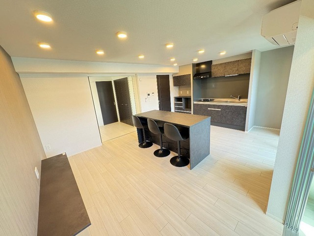 ラ・セルリアンのその他