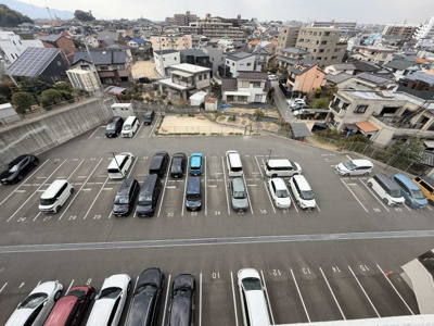 【駐車場】 | アルファステイツ春日３ | 駐車場から公園に行けます。 
