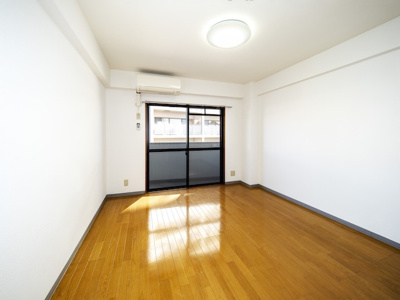 【居間・リビング】 | シーショア垂水 | 7.5帖洋室