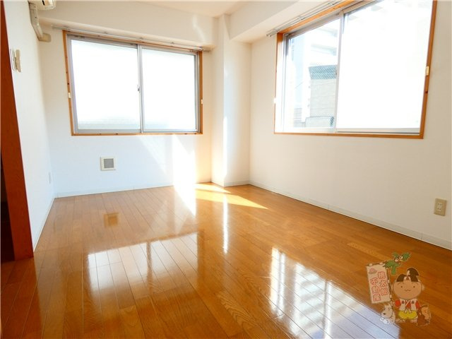 Ｆ　ＧＡＲＤＥＮ　厚生町　Ⅱの居間・リビング