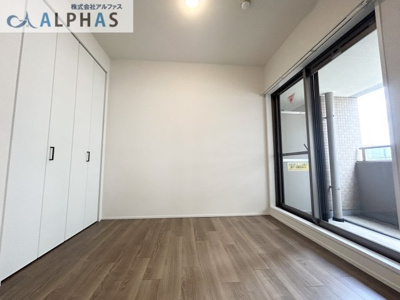 【洋室】 | グランパレ神戸ハーバーウエスト | ■スッキリと飽きの来ないシンプルな洋室♪