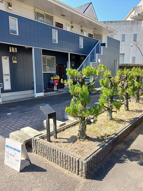 メゾンド・アスカA棟のエントランス