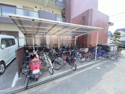 【その他共用部分】 | 　メゾンサンガ | 駐輪場です