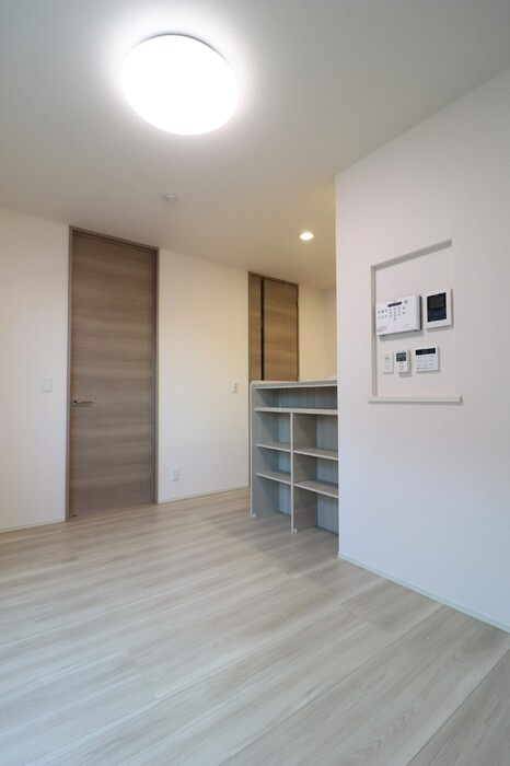 府中市押立町５丁目のアパートの居間・リビング