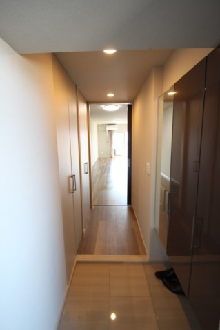 ポレスター岡山ターミナルシティのロビー