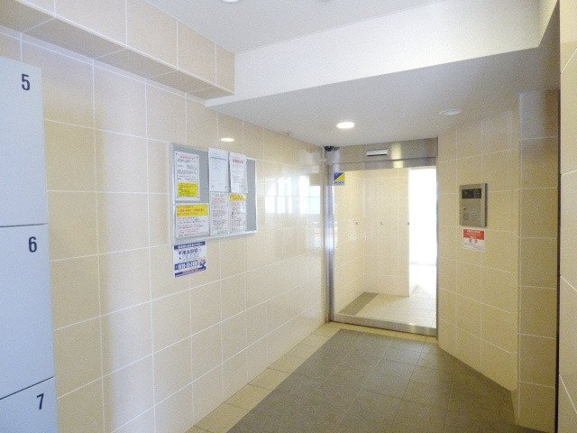 バージュアル西日暮里のロビー