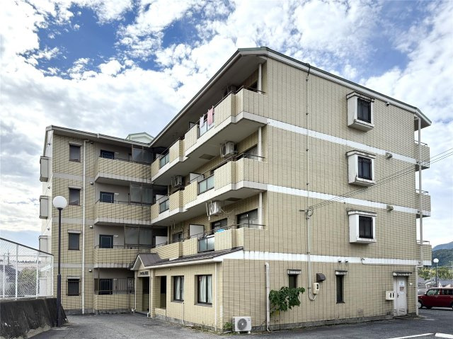 大津市野郷原１丁目の店舗事務所の外観