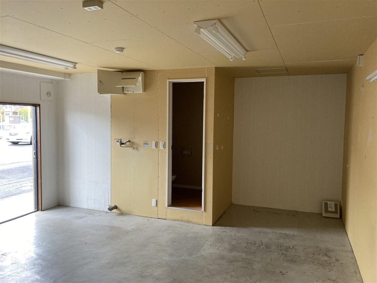 栗東市高野の店舗一部の内装