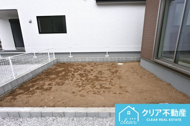 【庭】 | 大泉町第6仙石　リーブルガーデン | 南向きに配置されたお庭は道路に面していないのでプライベートが守られて安心して使えます♪