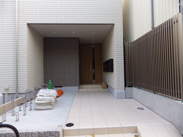 クラート目白台のエントランス