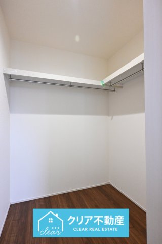 【収納】 | 大泉町第6仙石　リーブルガーデン | ウォークインクローゼットつきでお部屋をスッキリと使えます♪
