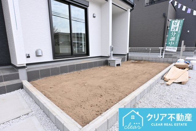 【庭】 | 大泉町第6仙石　リーブルガーデン | 南向きに配置されたお庭は日当たりが良くバーベキューやガーデニングにピッタリ♪