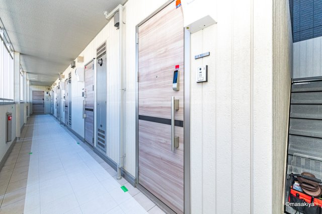 レジデンスフラワーⅡのエントランス