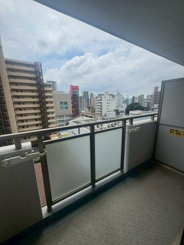 フィール大須　名古屋市賃貸　仲介手数料無料のバルコニー