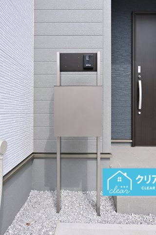 【セキュリティ】 | 大泉町第6仙石　リーブルガーデン | スタイリッシュなポストとインターフォン。モニター付きで来客時も安心♪