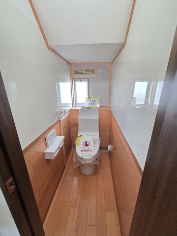 太田市龍舞町　中古住宅のトイレ