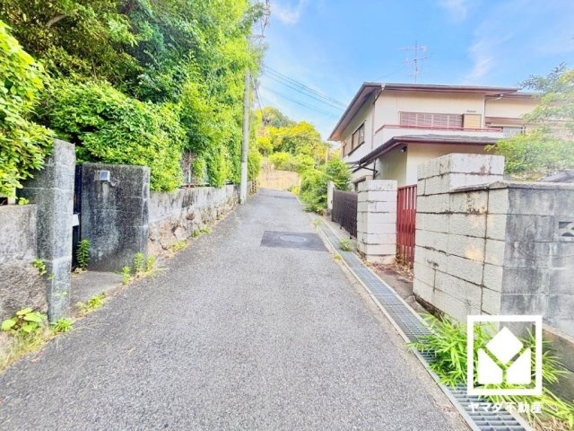 西宮市苦楽園二番町の前面道路含む現地写真