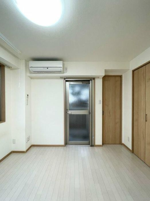 中野区鷺宮６丁目の賃貸マンションの居間・リビング|フローリング♪