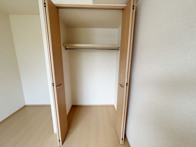 プリムヴェール上並榎　Ｂの収納|クローゼット