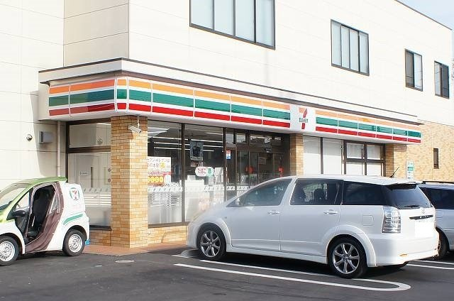 クローバーの周辺|セブンイレブン前橋広瀬１丁目店まで120m