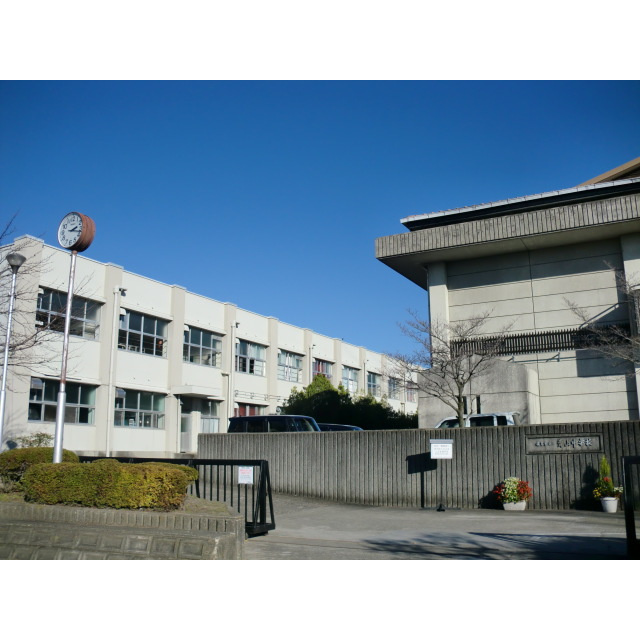 岐阜市南蝉１丁目の倉庫の周辺|青山中学校