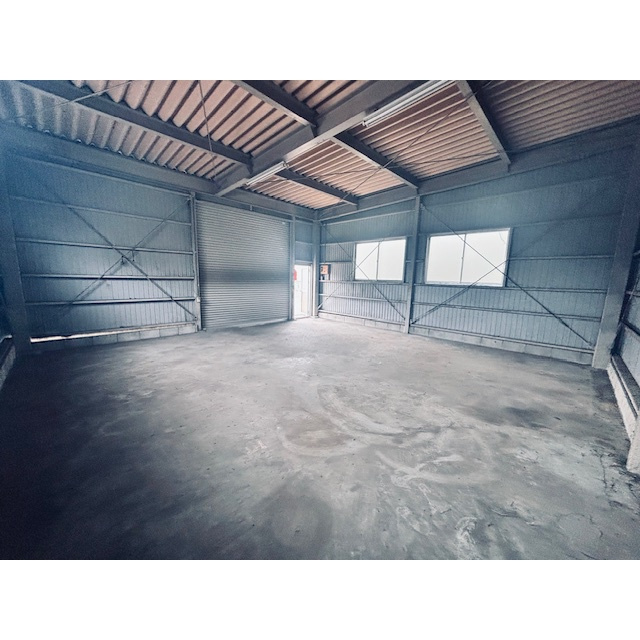 岐阜市南蝉１丁目の倉庫の内装