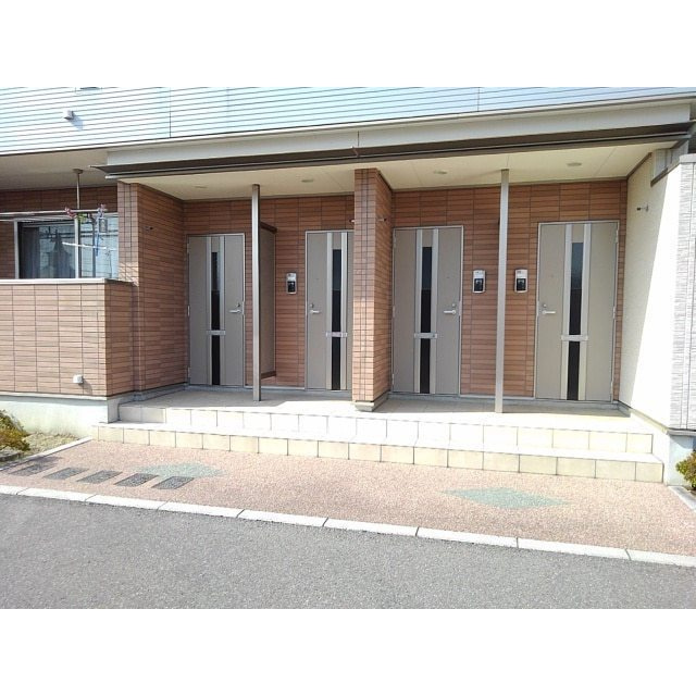 グランディール(北方町)のエントランス