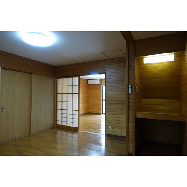 岐阜市則武東２丁目の一戸建ての居間・リビング|7.5帖　洋室