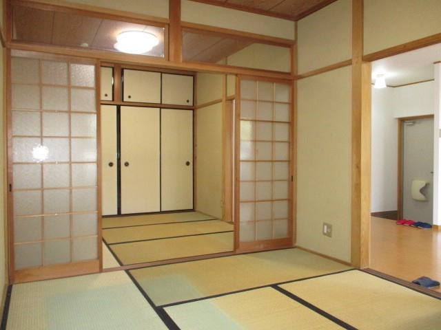 石田マンションの寝室