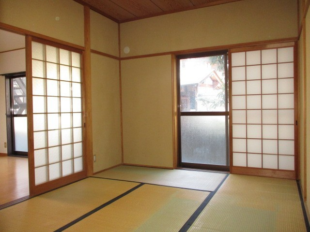 石田マンションの寝室
