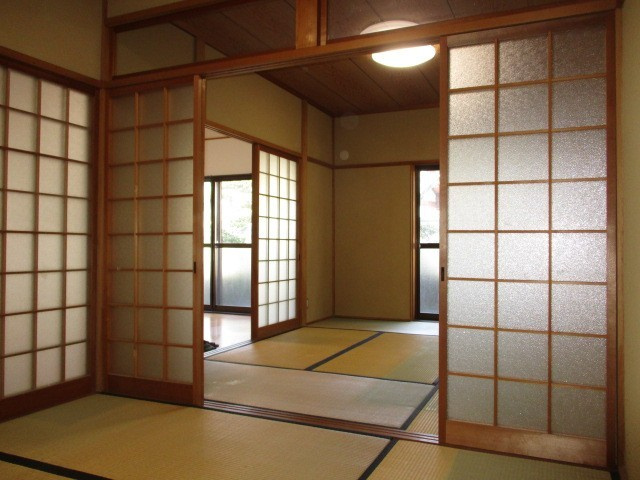 石田マンションの寝室