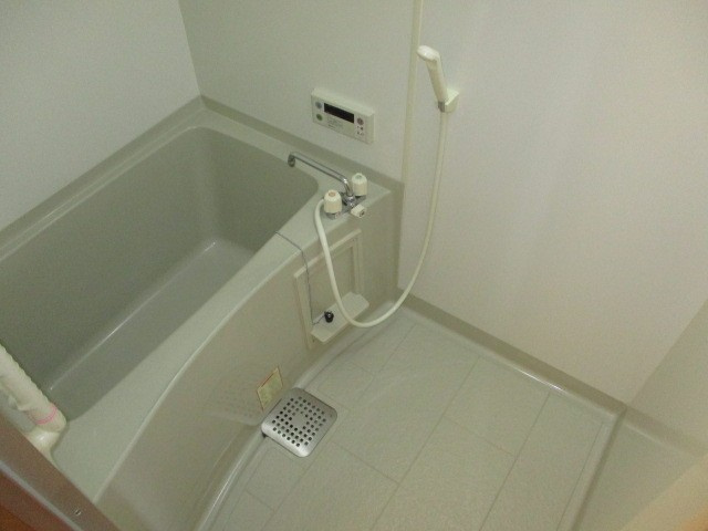 石田マンションの浴室
