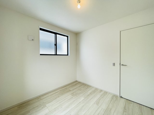 『八王子市新築戸建て』八王子市東浅川町563-5【仲介手数料無料】　８期の洋室|～仲介手数料無料☆八王子ひなた不動産～八王子市東浅川町　新築戸建て
