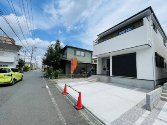 『八王子市新築戸建て』八王子市東浅川町563-5【仲介手数料無料】　８期の前面道路含む現地写真|～仲介手数料無料☆八王子ひなた不動産～八王子市東浅川町　新築戸建て