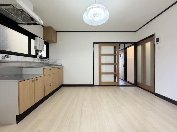 【居間・リビング】 | 垂水区五色山2丁目　中古戸建