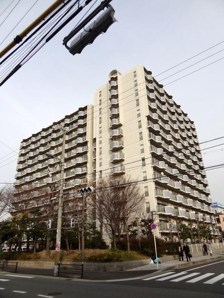 グリーンコーポ大正の外観|分譲マンションで重厚感あり！