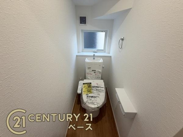 ファーストタウン矢田山町 ２号地 ／新築一戸建のトイレ|■ウォシュレット付きのお手洗いです！