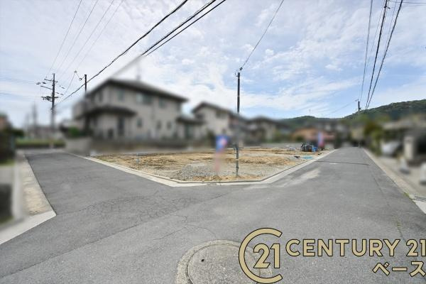 ファーストタウン矢田山町 ３号地 ／新築一戸建の前面道路含む現地写真|■現地撮影写真■広々とした前面道路で駐車も楽々！