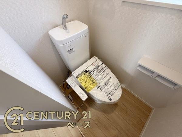 クレイドルガーデン七条 ３号棟 ／新築一戸建のトイレ|■従来品と比べ約７０％も節水タイプのトイレです！１階・２階共にウォシュレット付き！■