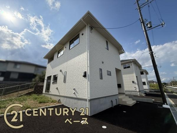 クレイドルガーデン七条 ３号棟 ／新築一戸建