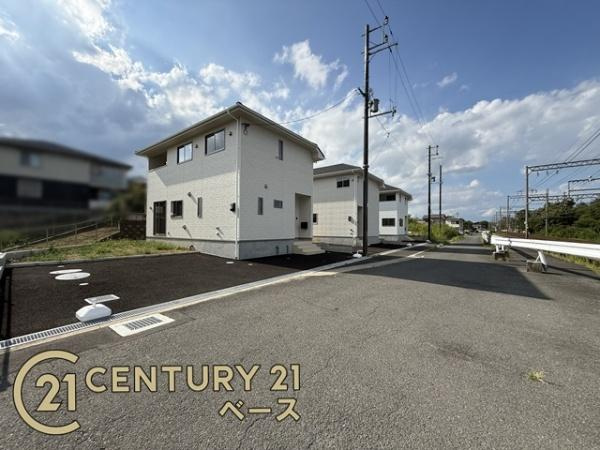 クレイドルガーデン七条 ３号棟 ／新築一戸建の前面道路含む現地写真|■現地撮影写真■前面道路は広々！駐車もラクラクです！